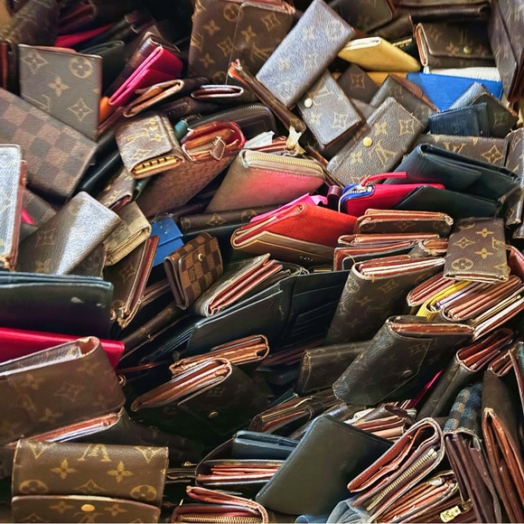 Handbags - Project wallet/ No return/ Junk/